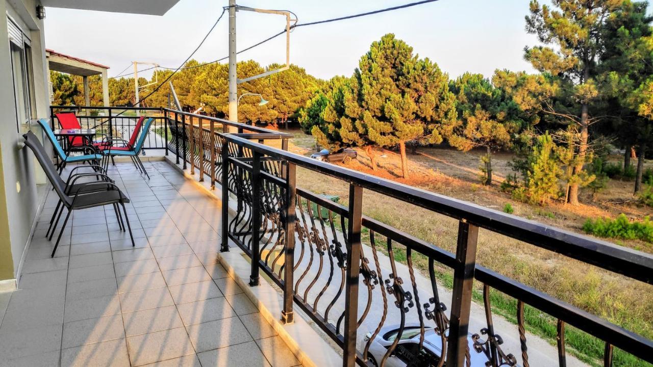 Ourania Luxury Apartment Керамоті Екстер'єр фото